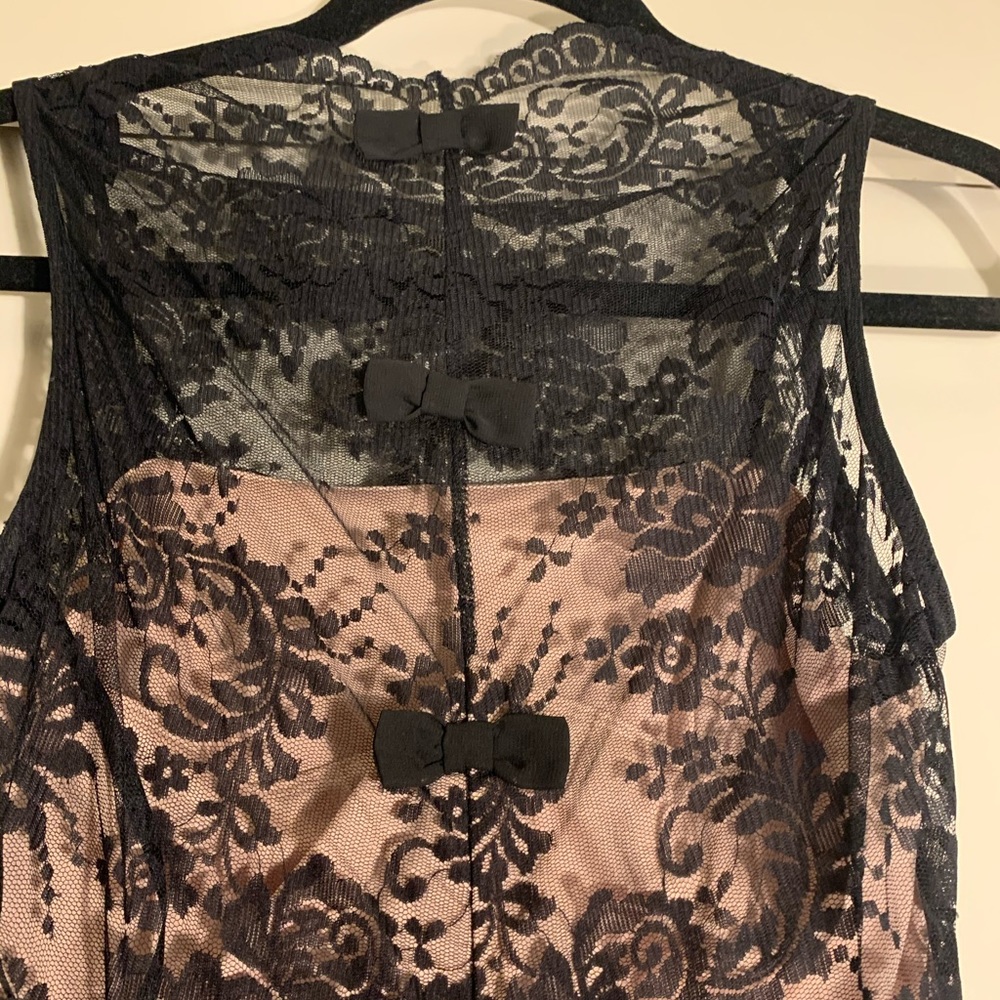 Lace Dress - Picture 3 of 5